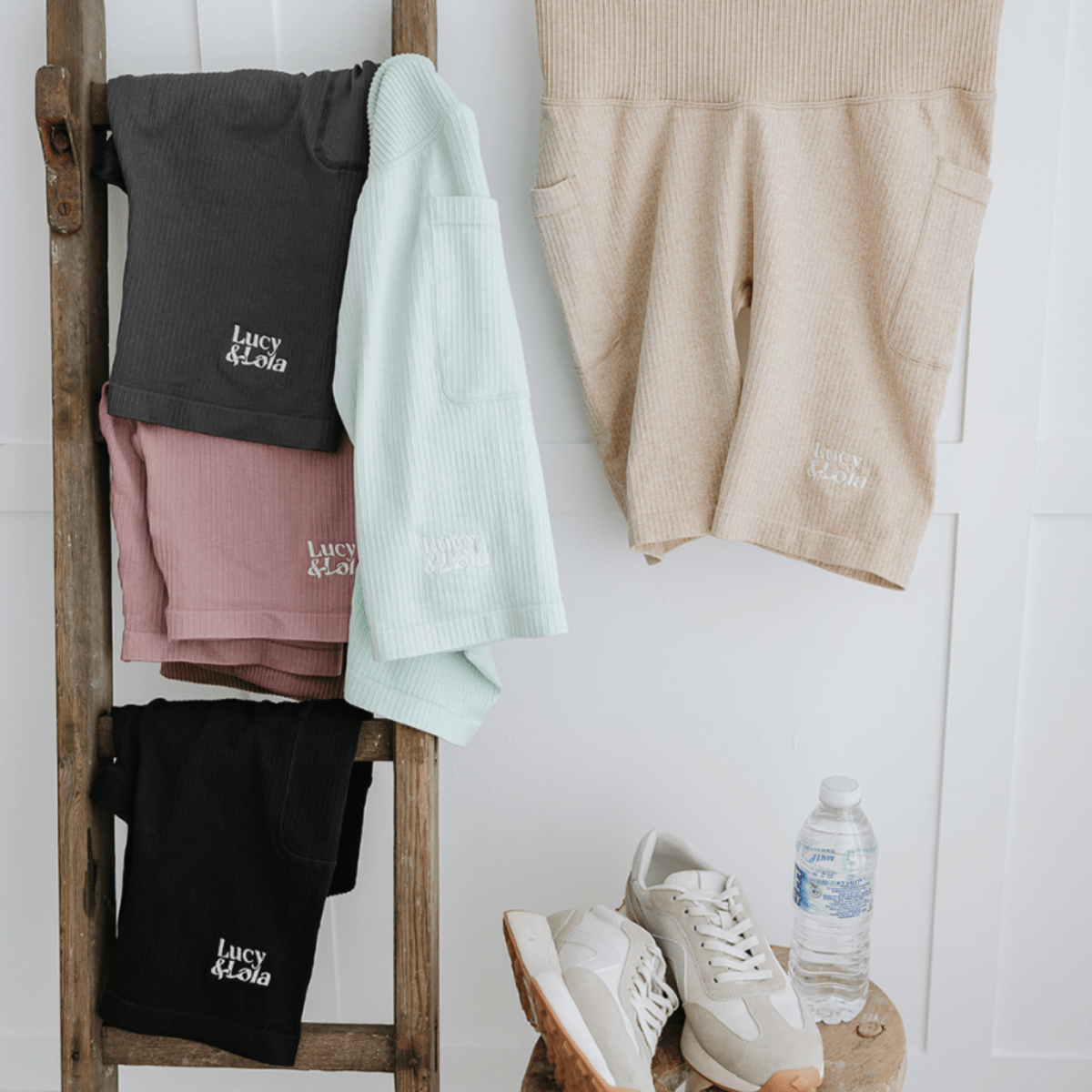Seamless Ribbed Lucy & Lola Cycling Shorts Two Pockets - Lucy and Lola Shop