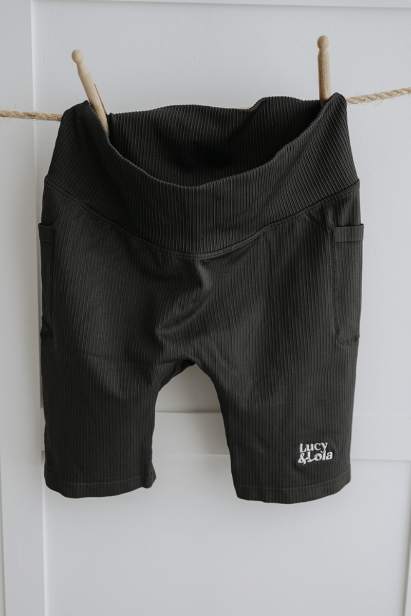 Seamless Ribbed Lucy & Lola Cycling Shorts Two Pockets - Lucy and Lola Shop