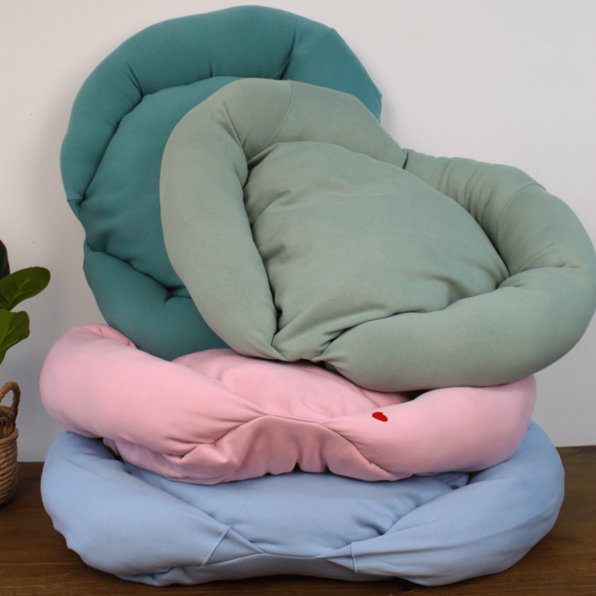 Upcycled Sweatshirt Dog/Cat Bed - Lucy and Lola Shop